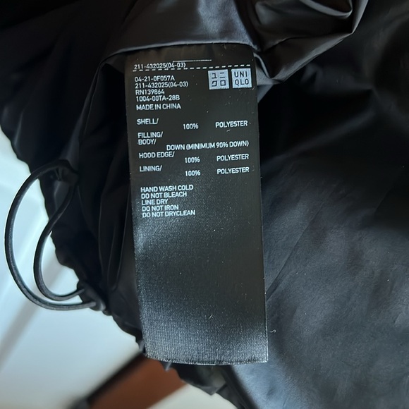 Uniqlo Seamless Down Jacket - Dark Blue- black - Picture 11 of 14